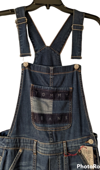 TOMMY HILFIGER Soft Denim Overalls Cropped Raw Hem Logo 6 New with Tags - Picture 2 of 8
